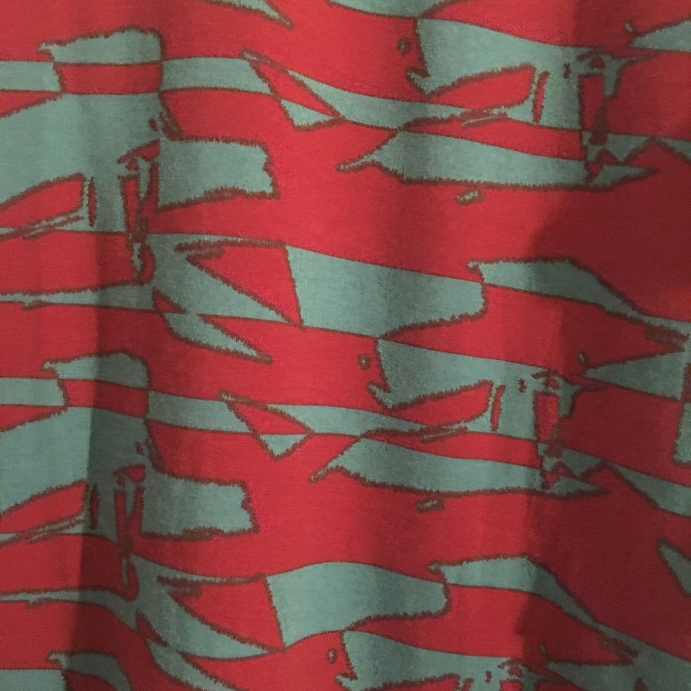 LuLaRoe Randy Tee - Picture 2 of 2